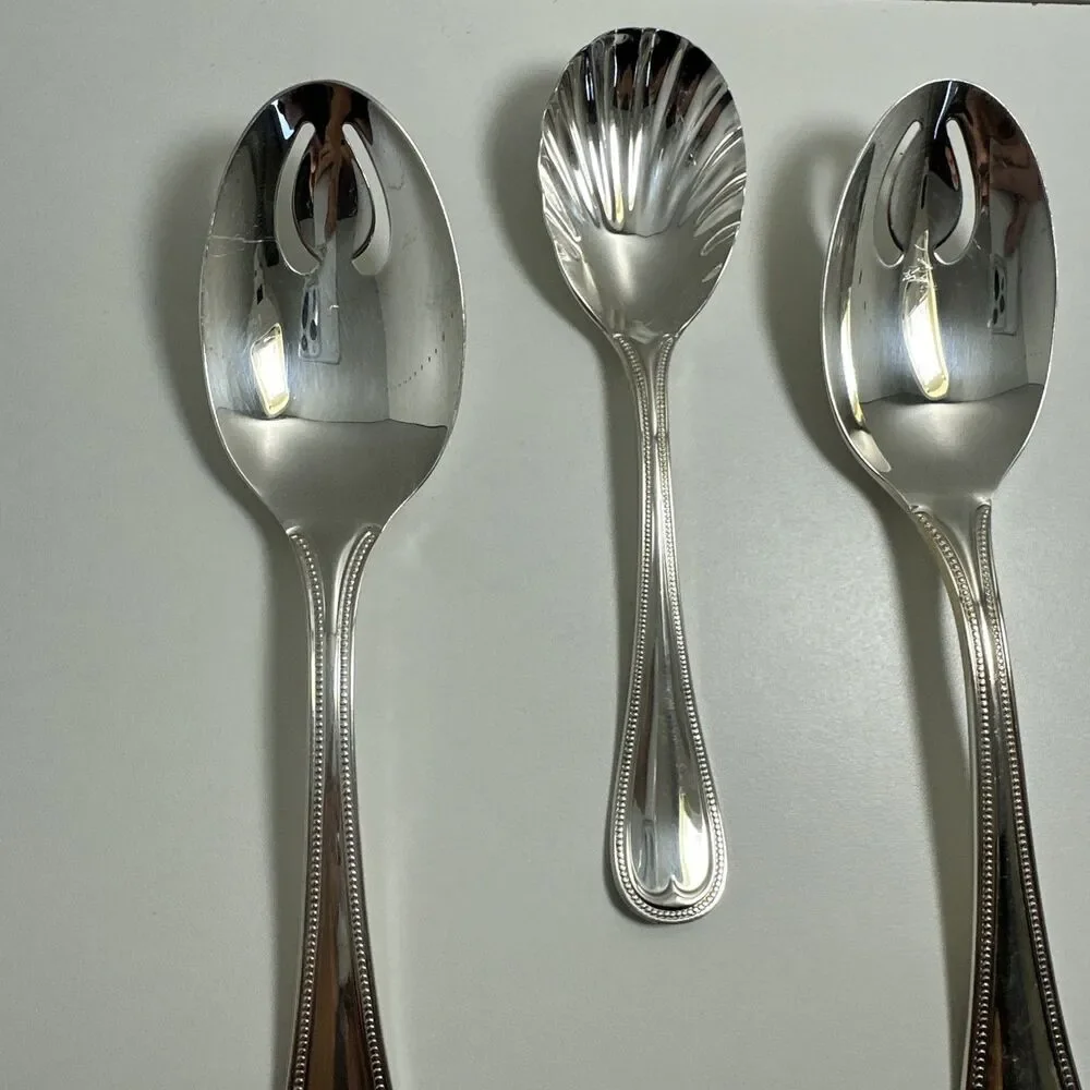 Reed & Barton Beaded English Gentry Silverplate sugar spoon pierced serving